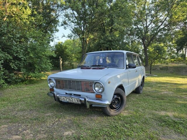 Серый ВАЗ 2102, объемом двигателя 1.3 л и пробегом 100 тыс. км за 413 $, фото 1 на Automoto.ua