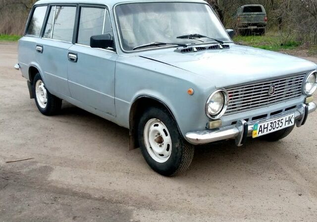 Серый ВАЗ 2102, объемом двигателя 1.2 л и пробегом 100 тыс. км за 400 $, фото 1 на Automoto.ua