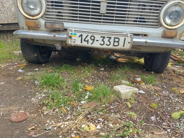 Серый ВАЗ 2102, объемом двигателя 1 л и пробегом 300 тыс. км за 400 $, фото 1 на Automoto.ua