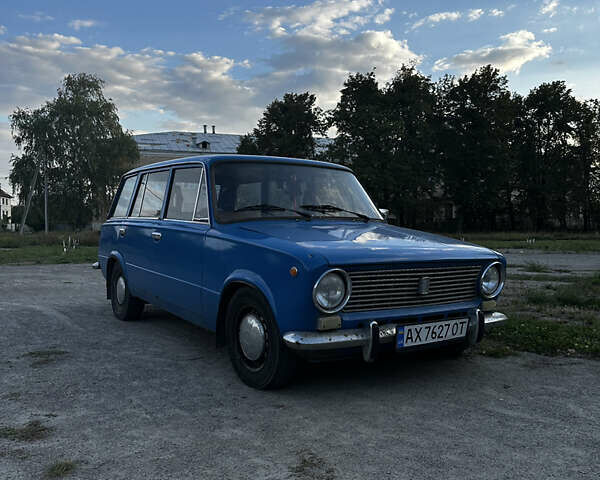 Синій ВАЗ 2102, об'ємом двигуна 1.2 л та пробігом 300 тис. км за 950 $, фото 1 на Automoto.ua