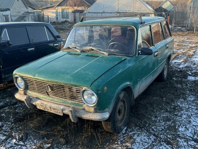 Зеленый ВАЗ 2102, объемом двигателя 1.5 л и пробегом 120 тыс. км за 279 $, фото 1 на Automoto.ua