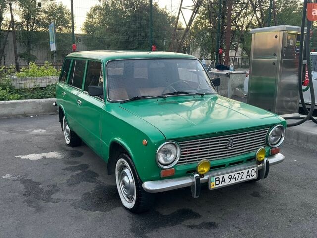 Зеленый ВАЗ 2102, объемом двигателя 1.5 л и пробегом 100 тыс. км за 1100 $, фото 1 на Automoto.ua