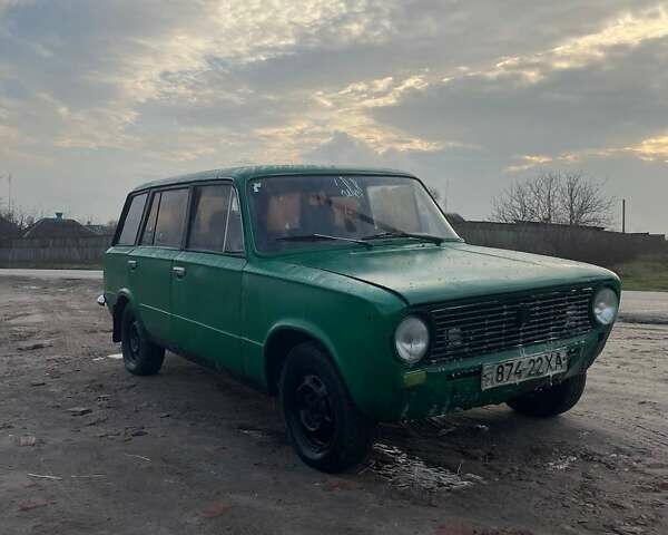 Зеленый ВАЗ 2102, объемом двигателя 1.5 л и пробегом 55 тыс. км за 350 $, фото 1 на Automoto.ua