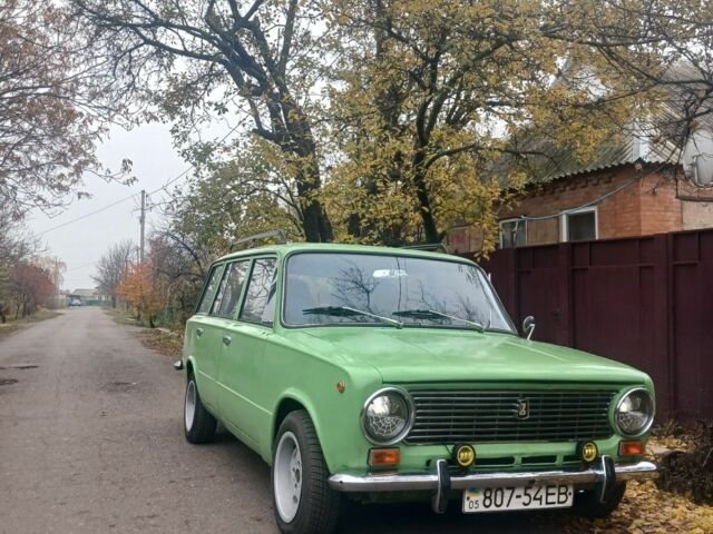 Зеленый ВАЗ 2102, объемом двигателя 0 л и пробегом 300 тыс. км за 831 $, фото 1 на Automoto.ua