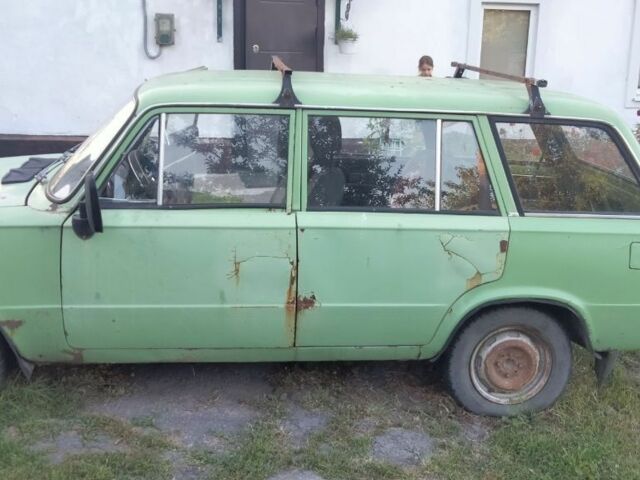 Зеленый ВАЗ 2102, объемом двигателя 0 л и пробегом 500 тыс. км за 237 $, фото 1 на Automoto.ua