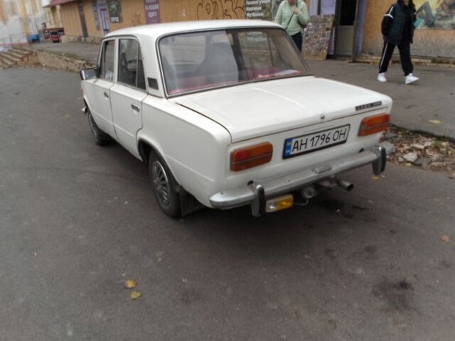Белый ВАЗ 2103, объемом двигателя 1.5 л и пробегом 96 тыс. км за 594 $, фото 1 на Automoto.ua