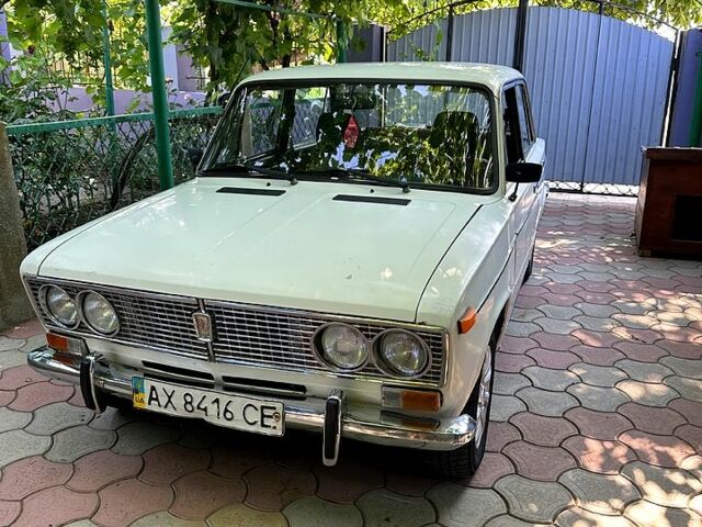 Белый ВАЗ 2103, объемом двигателя 1.3 л и пробегом 150 тыс. км за 900 $, фото 1 на Automoto.ua