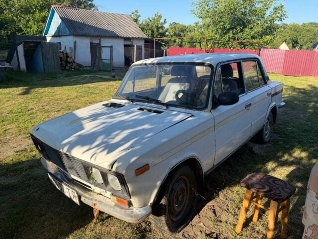 Белый ВАЗ 2103, объемом двигателя 0 л и пробегом 98 тыс. км за 180 $, фото 1 на Automoto.ua