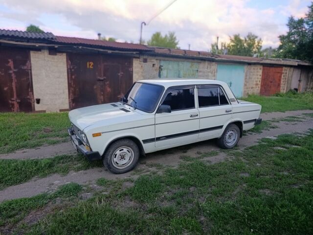Белый ВАЗ 2103, объемом двигателя 1.5 л и пробегом 100 тыс. км за 700 $, фото 1 на Automoto.ua