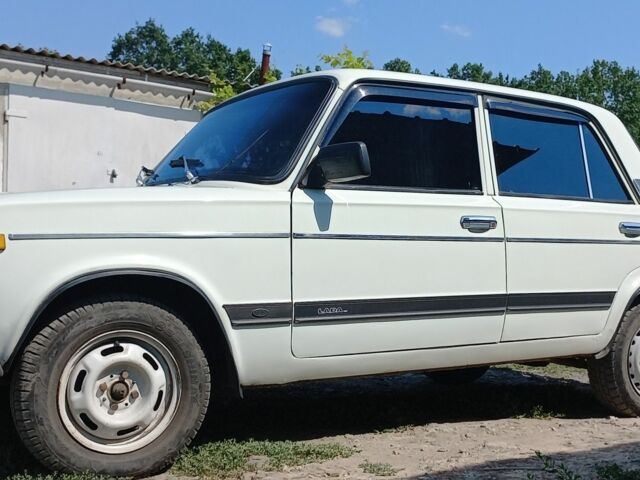 Белый ВАЗ 2103, объемом двигателя 1.5 л и пробегом 100 тыс. км за 1009 $, фото 1 на Automoto.ua