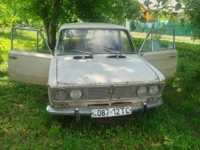 Белый ВАЗ 2103, объемом двигателя 0 л и пробегом 73 тыс. км за 193 $, фото 1 на Automoto.ua