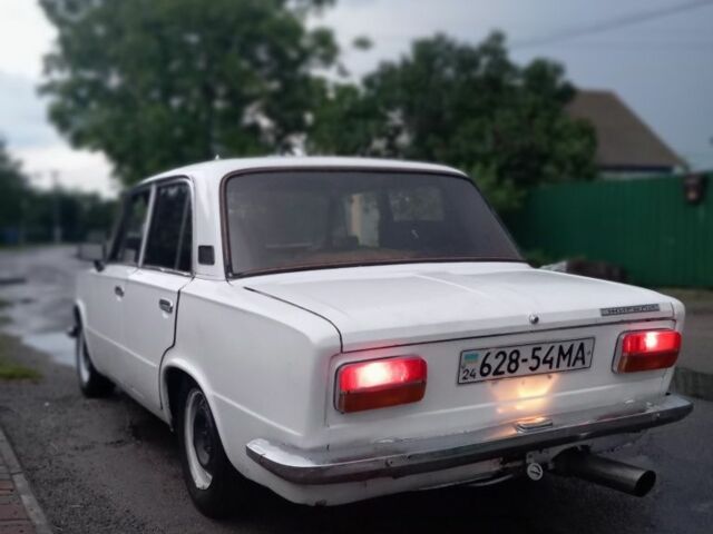 Білий ВАЗ 2103, об'ємом двигуна 1.5 л та пробігом 777 тис. км за 381 $, фото 1 на Automoto.ua