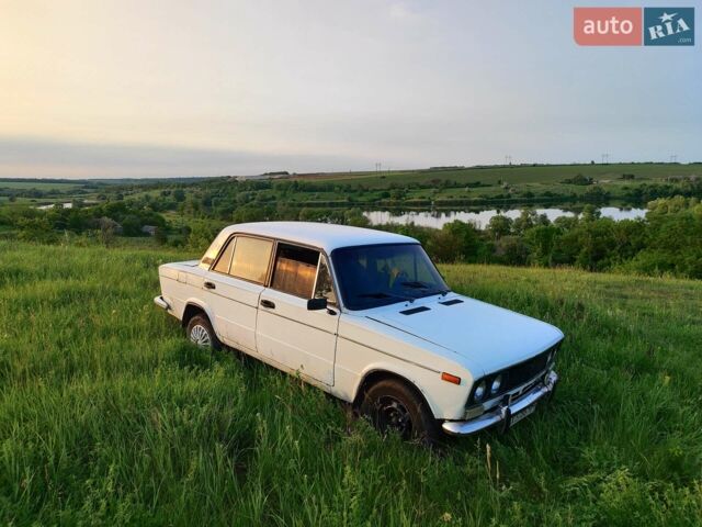 Белый ВАЗ 2103, объемом двигателя 1.5 л и пробегом 300 тыс. км за 700 $, фото 1 на Automoto.ua