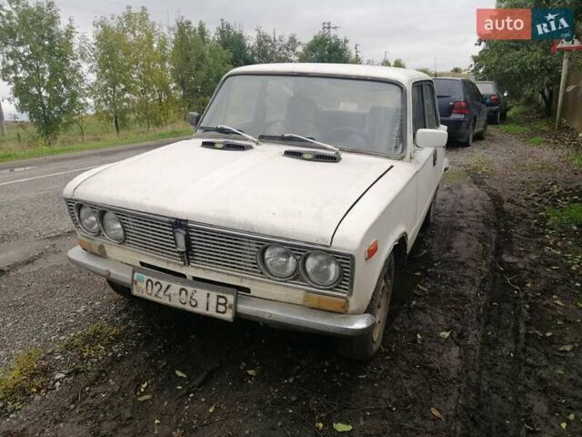 Белый ВАЗ 2103, объемом двигателя 1.5 л и пробегом 350 тыс. км за 300 $, фото 1 на Automoto.ua