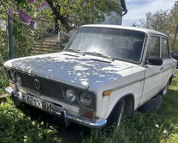 Белый ВАЗ 2103, объемом двигателя 0 л и пробегом 92 тыс. км за 350 $, фото 1 на Automoto.ua