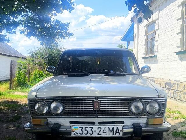 Белый ВАЗ 2103, объемом двигателя 1.5 л и пробегом 90 тыс. км за 420 $, фото 1 на Automoto.ua