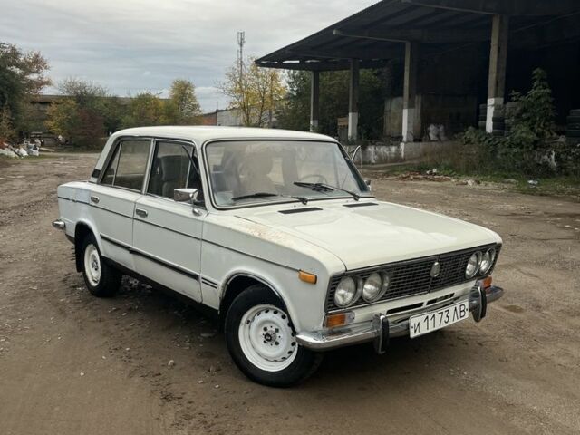 Белый ВАЗ 2103, объемом двигателя 1.5 л и пробегом 115 тыс. км за 375 $, фото 1 на Automoto.ua