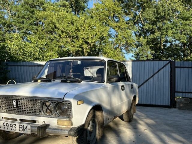 Белый ВАЗ 2103, объемом двигателя 1.3 л и пробегом 400 тыс. км за 450 $, фото 1 на Automoto.ua