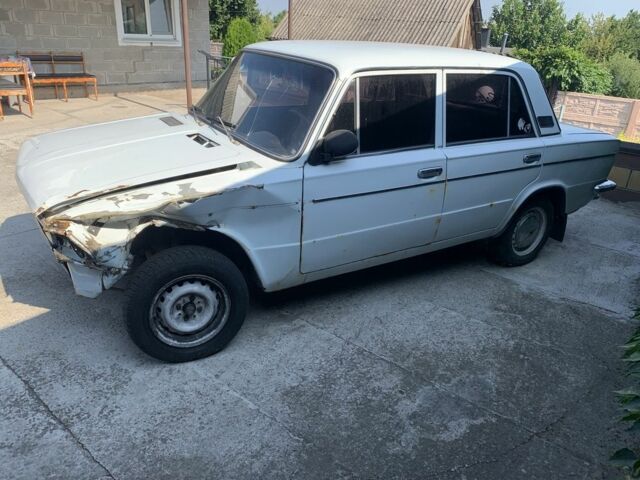 Белый ВАЗ 2103, объемом двигателя 1.5 л и пробегом 2 тыс. км за 269 $, фото 1 на Automoto.ua
