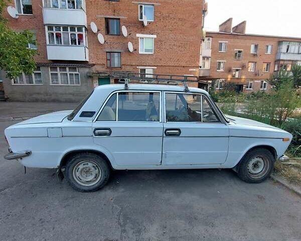 Белый ВАЗ 2103, объемом двигателя 1.45 л и пробегом 200 тыс. км за 717 $, фото 1 на Automoto.ua