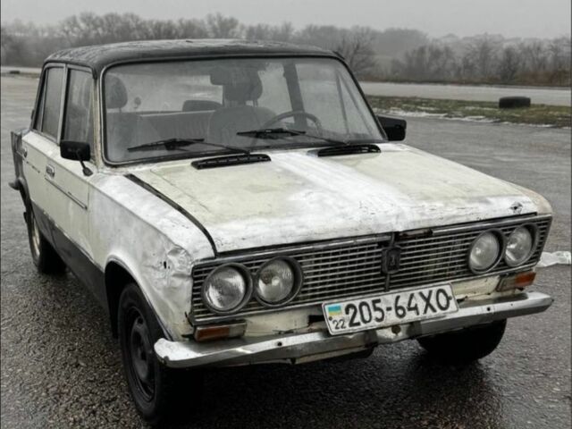 Белый ВАЗ 2103, объемом двигателя 1.6 л и пробегом 300 тыс. км за 305 $, фото 1 на Automoto.ua