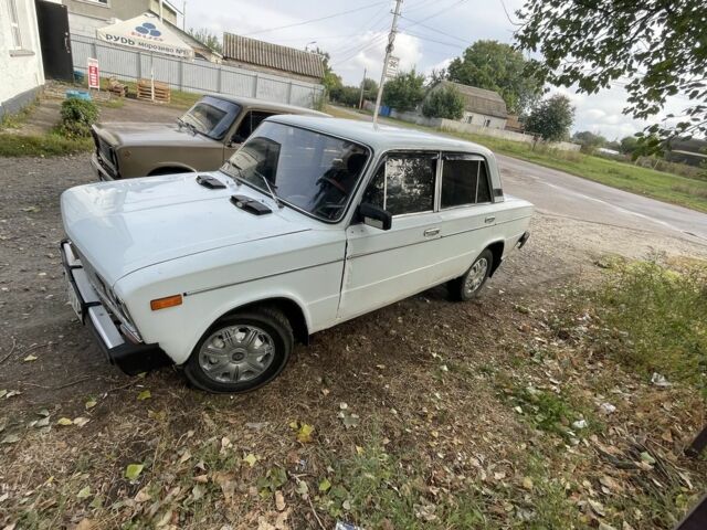 Белый ВАЗ 2103, объемом двигателя 1.5 л и пробегом 250 тыс. км за 589 $, фото 1 на Automoto.ua