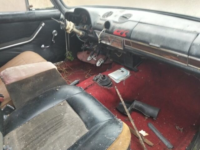 Білий ВАЗ 2103, об'ємом двигуна 1.5 л та пробігом 1 тис. км за 100 $, фото 1 на Automoto.ua