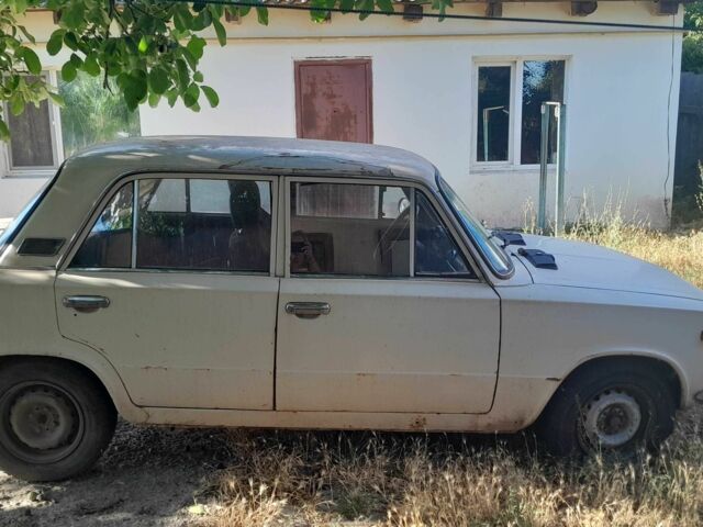 Бежевый ВАЗ 2103, объемом двигателя 0 л и пробегом 3 тыс. км за 600 $, фото 1 на Automoto.ua