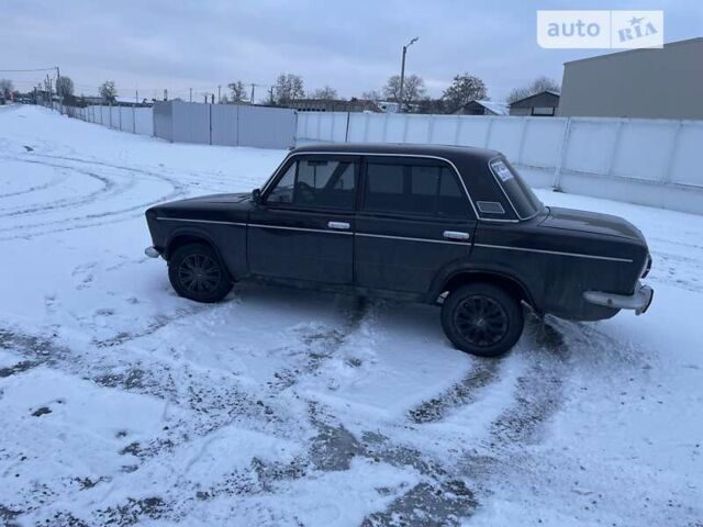 Коричневий ВАЗ 2103, об'ємом двигуна 1.5 л та пробігом 300 тис. км за 1300 $, фото 1 на Automoto.ua