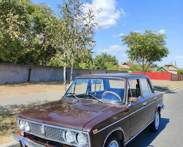 Коричневый ВАЗ 2103, объемом двигателя 1.5 л и пробегом 73 тыс. км за 1450 $, фото 1 на Automoto.ua