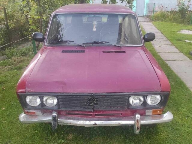 ВАЗ 2103 1972 в Стрые на Automoto.ua Красный ВАЗ 2103, объемом двигателя 1.5 л и пробегом 120 тыс. км за 200 $, фото 1 на Automoto.ua