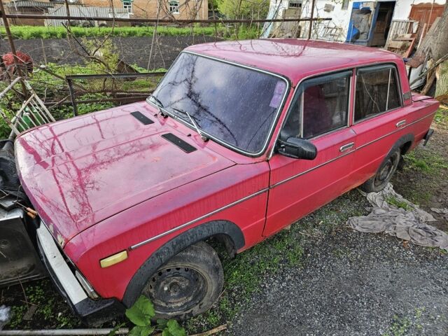 Красный ВАЗ 2103, объемом двигателя 0 л и пробегом 300 тыс. км за 376 $, фото 1 на Automoto.ua