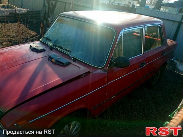 Красный ВАЗ 2103, объемом двигателя 15 л и пробегом 0 тыс. км за 599 $, фото 1 на Automoto.ua