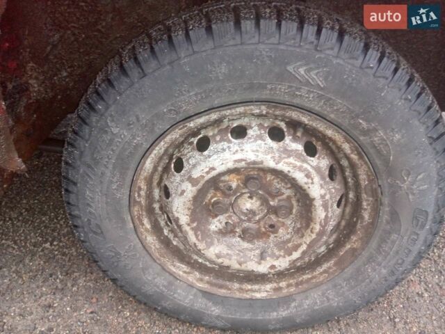 Красный ВАЗ 2103, объемом двигателя 1.3 л и пробегом 60 тыс. км за 379 $, фото 1 на Automoto.ua