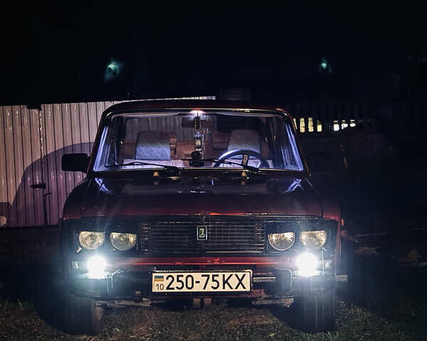 Красный ВАЗ 2103, объемом двигателя 0 л и пробегом 320 тыс. км за 800 $, фото 1 на Automoto.ua