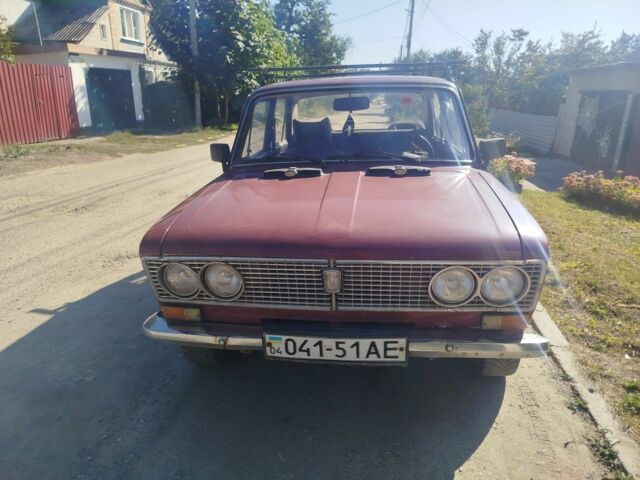 Червоний ВАЗ 2103, об'ємом двигуна 0 л та пробігом 300 тис. км за 500 $, фото 1 на Automoto.ua