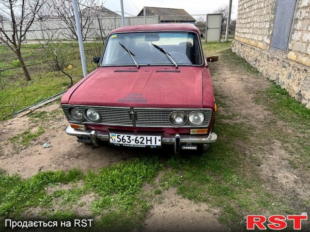 Красный ВАЗ 2103, объемом двигателя 15 л и пробегом 0 тыс. км за 410 $, фото 1 на Automoto.ua