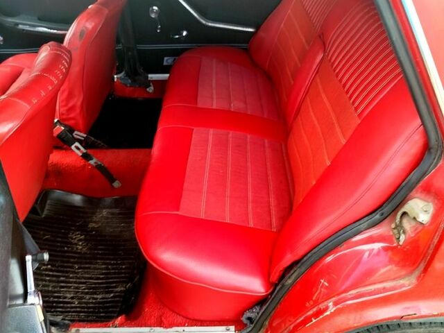 Красный ВАЗ 2103, объемом двигателя 13 л и пробегом 0 тыс. км за 700 $, фото 1 на Automoto.ua