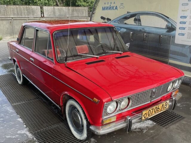 Красный ВАЗ 2103, объемом двигателя 1.3 л и пробегом 999 тыс. км за 300 $, фото 1 на Automoto.ua