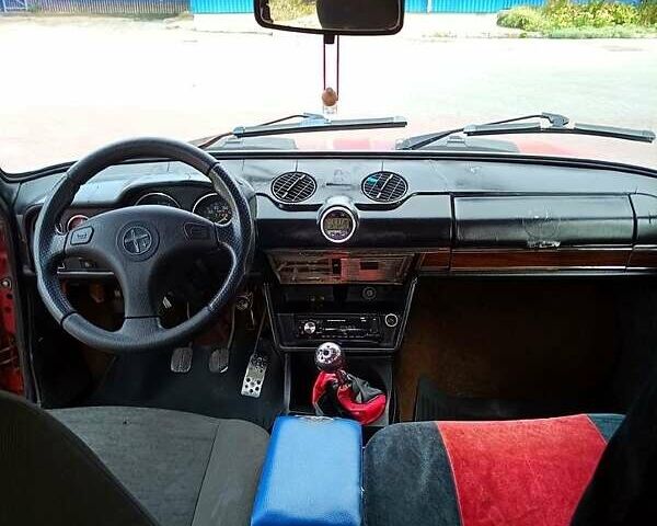 Красный ВАЗ 2103, объемом двигателя 1.5 л и пробегом 973 тыс. км за 940 $, фото 1 на Automoto.ua