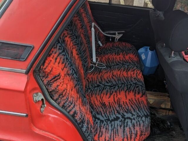 Червоний ВАЗ 2103, об'ємом двигуна 1 л та пробігом 7 тис. км за 500 $, фото 1 на Automoto.ua