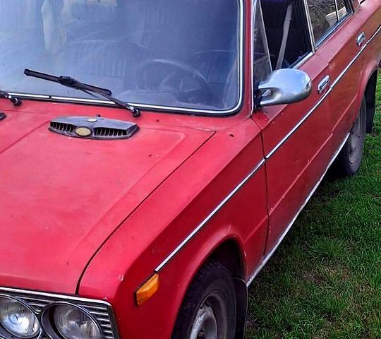 Красный ВАЗ 2103, объемом двигателя 1.3 л и пробегом 200 тыс. км за 750 $, фото 1 на Automoto.ua
