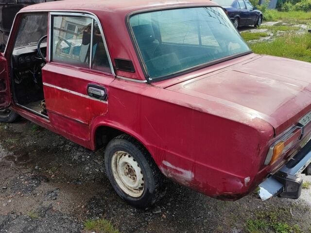 Красный ВАЗ 2103, объемом двигателя 0 л и пробегом 100 тыс. км за 169 $, фото 1 на Automoto.ua