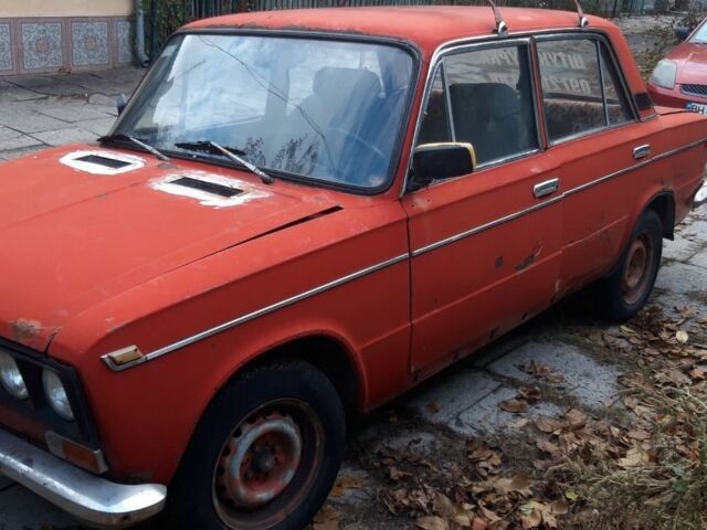 Красный ВАЗ 2103, объемом двигателя 1.5 л и пробегом 11 тыс. км за 500 $, фото 1 на Automoto.ua