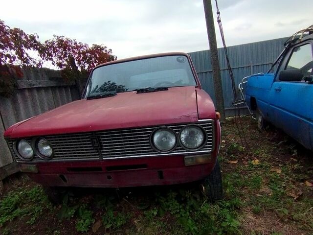 Красный ВАЗ 2103, объемом двигателя 1.3 л и пробегом 77 тыс. км за 216 $, фото 1 на Automoto.ua