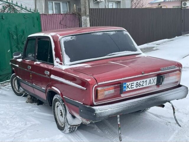 Красный ВАЗ 2103, объемом двигателя 1.5 л и пробегом 150 тыс. км за 673 $, фото 1 на Automoto.ua