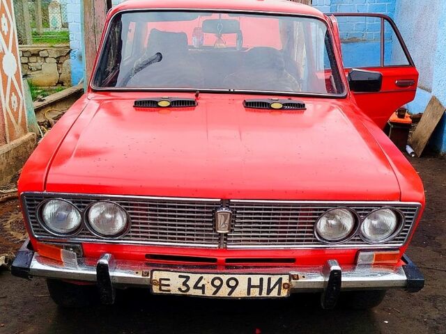 Красный ВАЗ 2103, объемом двигателя 13 л и пробегом 300 тыс. км за 500 $, фото 1 на Automoto.ua