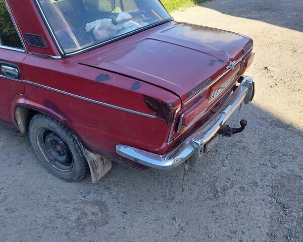 Червоний ВАЗ 2103, об'ємом двигуна 1.5 л та пробігом 230 тис. км за 500 $, фото 1 на Automoto.ua