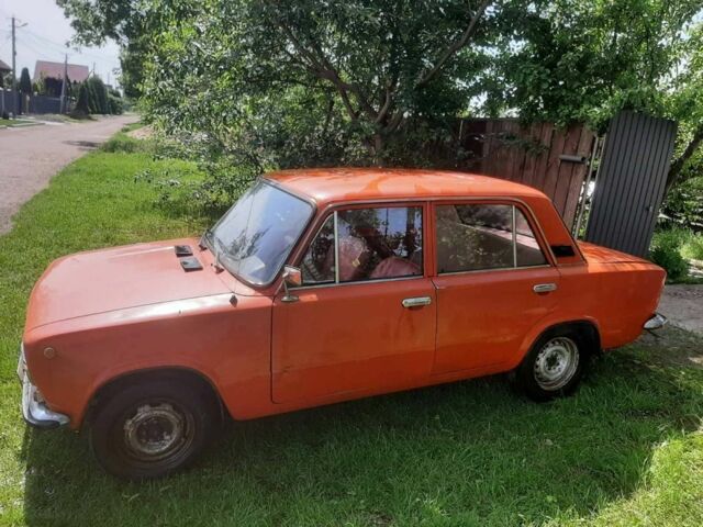 Красный ВАЗ 2103, объемом двигателя 0 л и пробегом 85 тыс. км за 26500 $, фото 1 на Automoto.ua