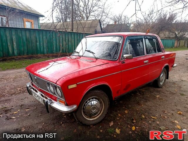 Красный ВАЗ 2103, объемом двигателя 1.5 л и пробегом 0 тыс. км за 560 $, фото 1 на Automoto.ua